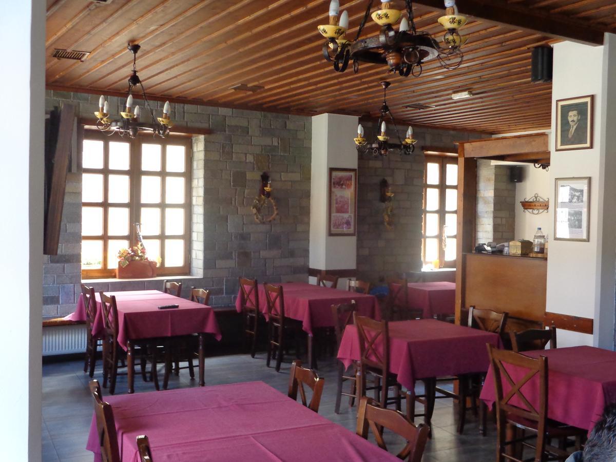 Alonaki Guesthouse Plátanos Eksteriør billede