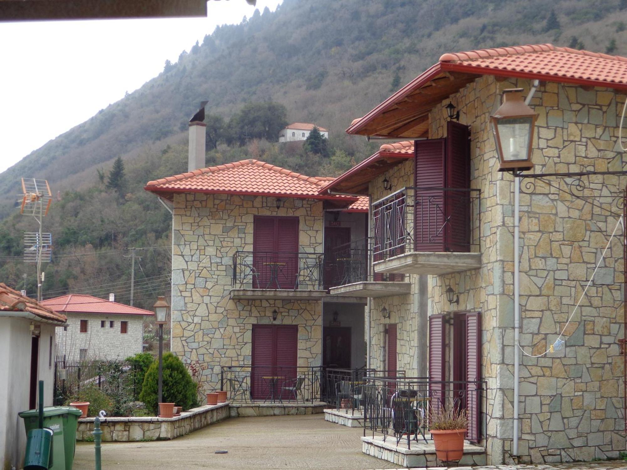 Alonaki Guesthouse Plátanos Eksteriør billede
