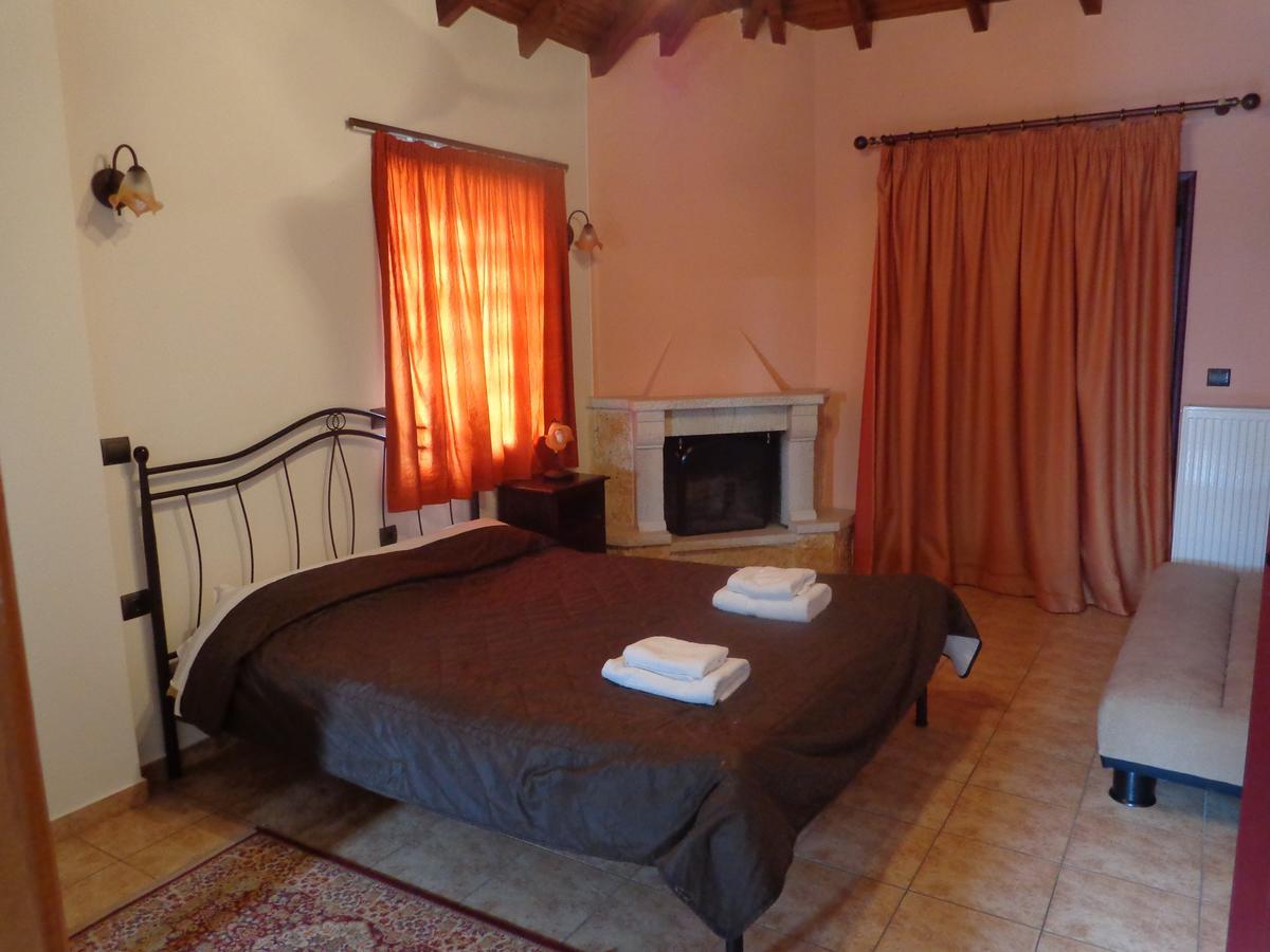 Alonaki Guesthouse Plátanos Eksteriør billede