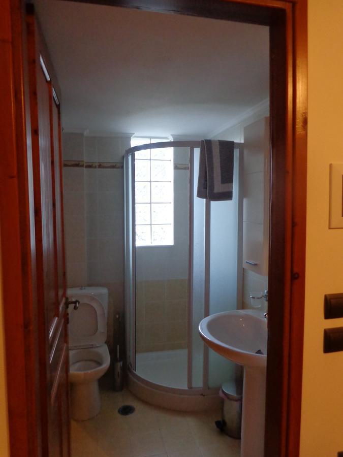 Alonaki Guesthouse Plátanos Eksteriør billede