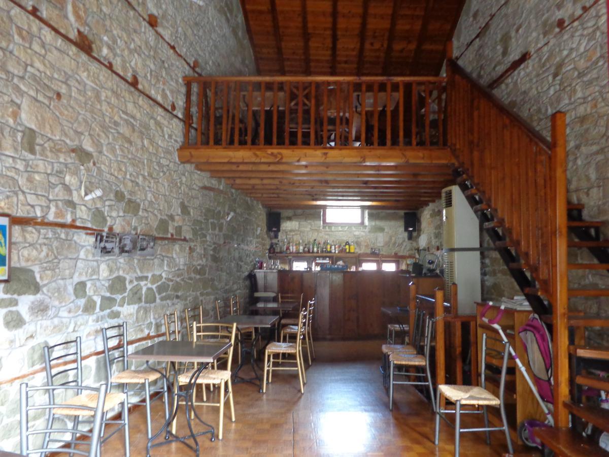 Alonaki Guesthouse Plátanos Eksteriør billede